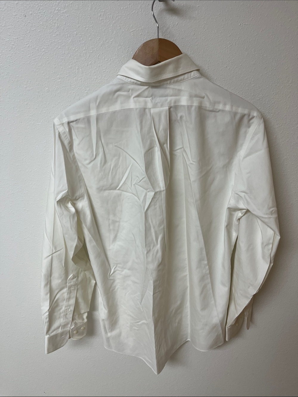 Classic White Button-Down Men’s Shirt - all cotton non iron - Picture 3 of 5